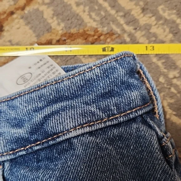 Hollister Two-Tone Blue Cropped Jeans - Picture 10 of 10